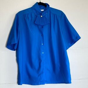Judy Bond sizes 16buttons down shirt top sleeve